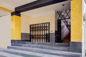 House | Reception - Saver Single Gnrc Hospital Dispur (Guwahati)