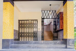 House | Reception - Saver Single Gnrc Hospital Dispur (Guwahati)