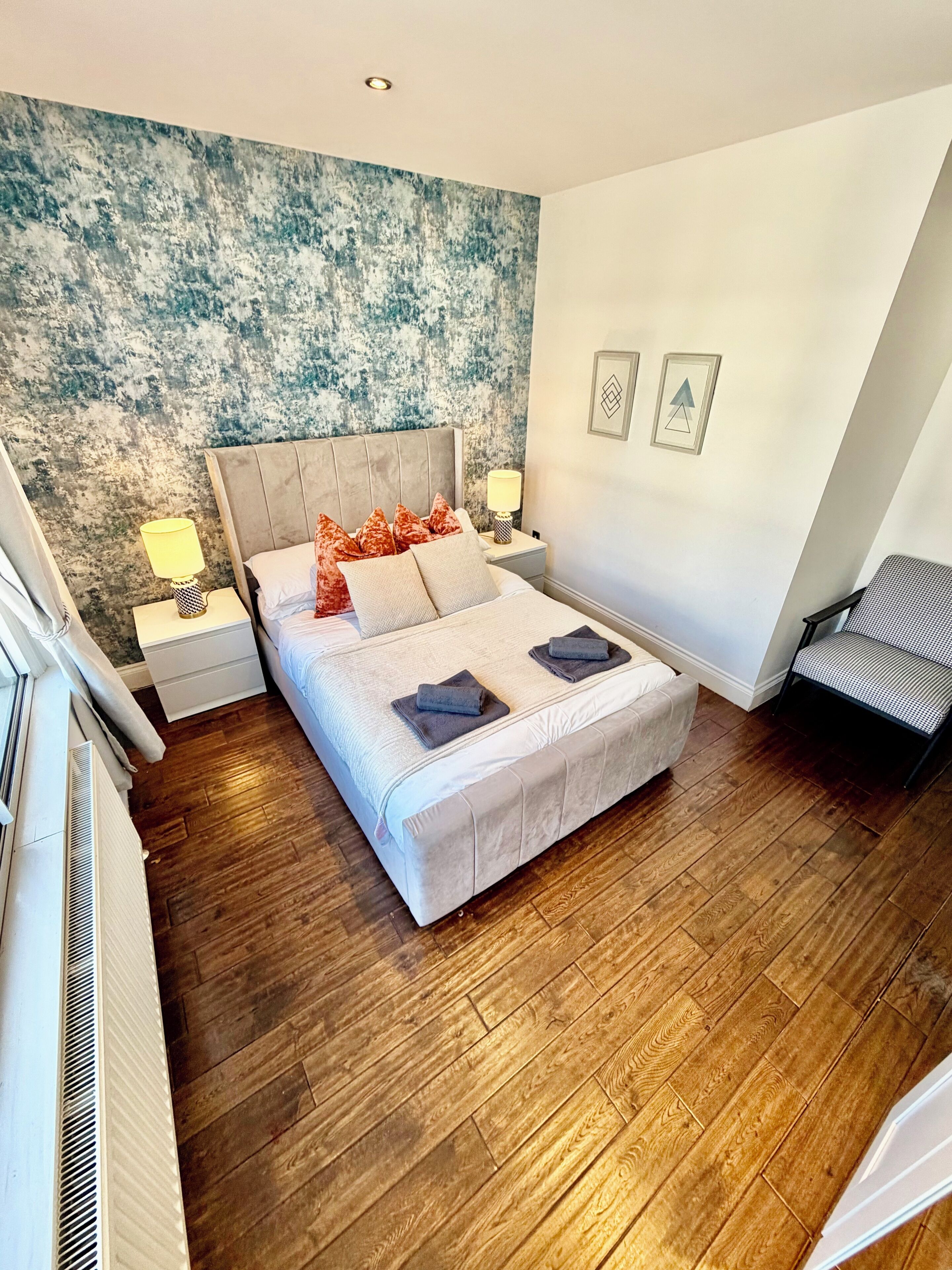 2 bedrooms, iron/ironing board, travel cot, free WiFi