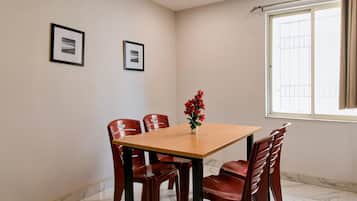 House | Dining