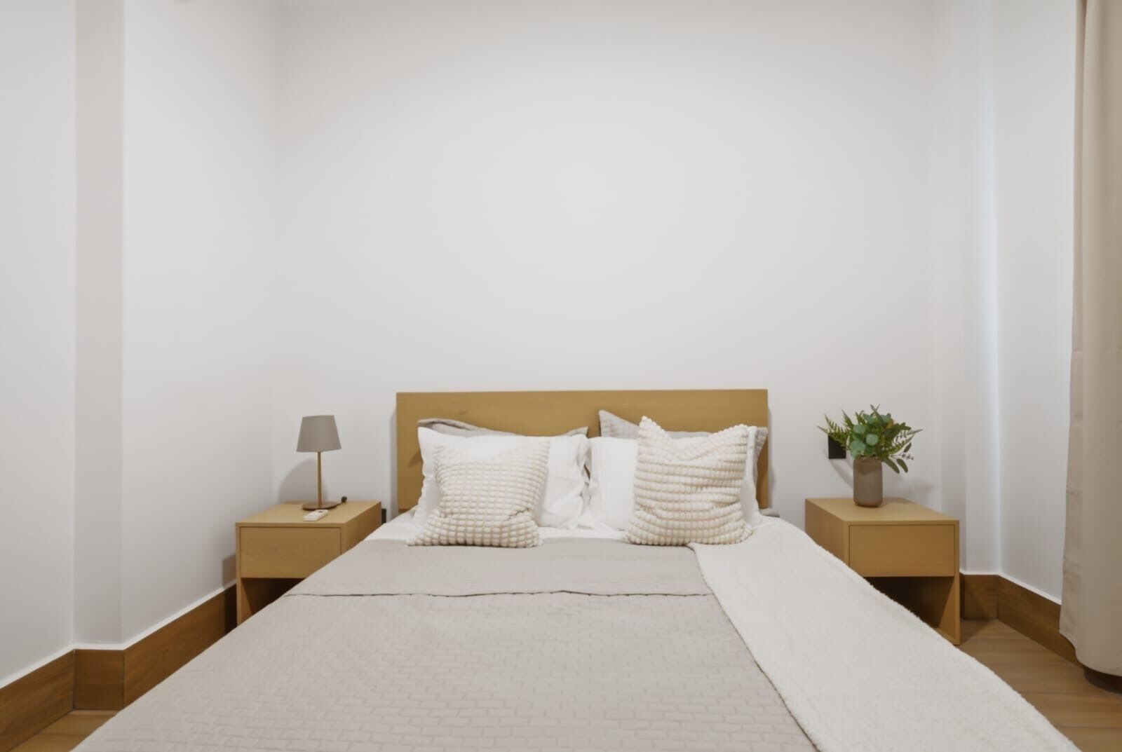 2 chambres, fer et planche à repasser, accès Internet, draps fournis