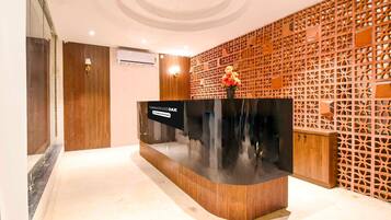 House | Reception