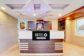 Hus | Reception