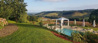 Le Peyroutet: Luxury renovation, swimming pool and absolute calm