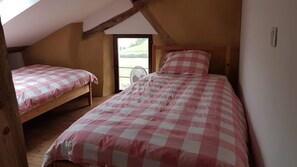 2 chambres, Wi-Fi gratuit, draps fournis