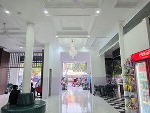 Reception - Jason Residencia One Hotel (Phnom Penh)