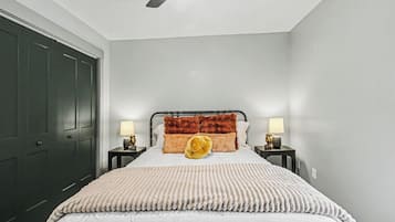 3 Schlafzimmer, Bügeleisen/Bügelbrett, kostenloses WLAN, Bettwäsche