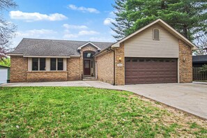 Exterior - Near Saugatuck | River Views + King Suite (Fennville)