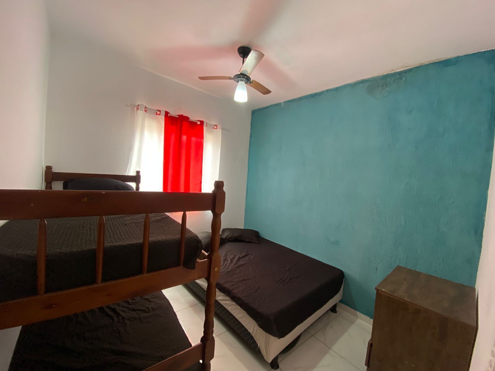 2 bedrooms, internet, bed sheets