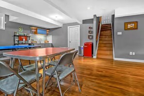 Dining - 2 Bed 2 Bath in Orleans (Ottawa)