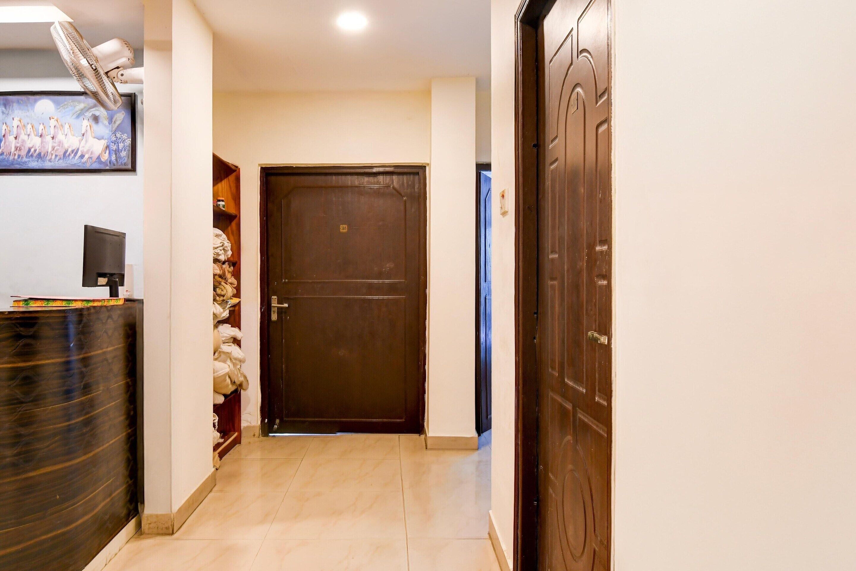 House | Lobby
