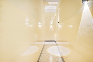 Interior - Single Room Gnrc Hospital Dispur (Guwahati)
