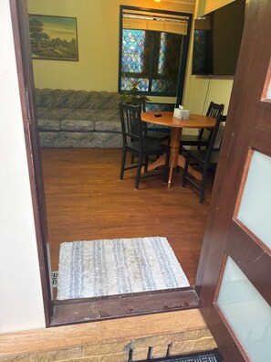 Dining - Sweet home in Goodwin Hill (MacGregor)