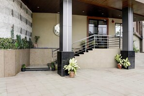 House | Reception - Super Collection O Ghodbunder Road (Mumbai)