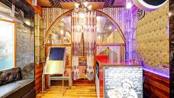 Rumah | Resepsionis