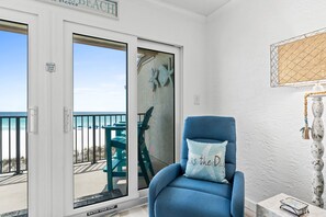 Interior - 2BR Pet Friendly Beach View Pool Sleeps 7 Condo! (Panama City Beach)