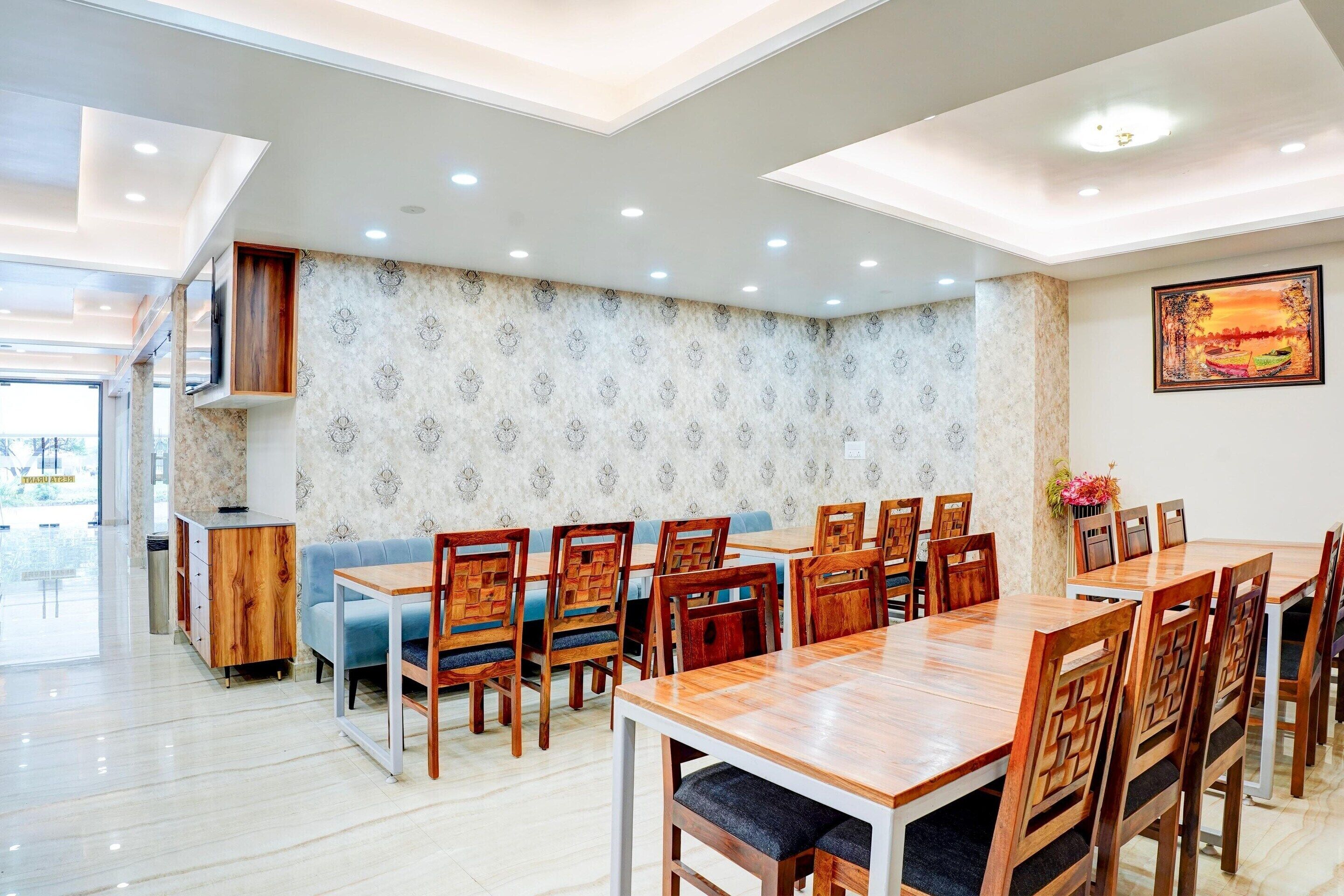 House | Dining