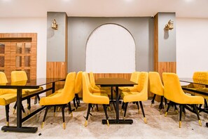 House | Dining - Super Deluxe Roompalette Jagannath Puri (Puri)