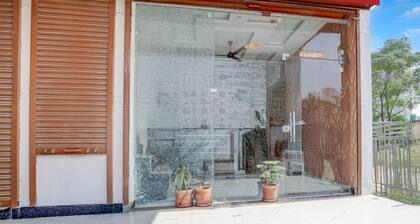Saver Single Hotel O Isbt Mohali Holiday