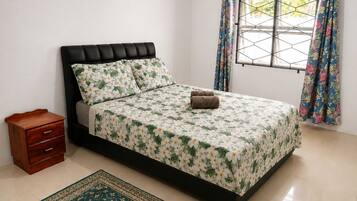 2 chambres, fer et planche Ă repasser, Wi-Fi gratuit, draps fournis