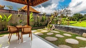 Khu ẩm thực ngoài trời