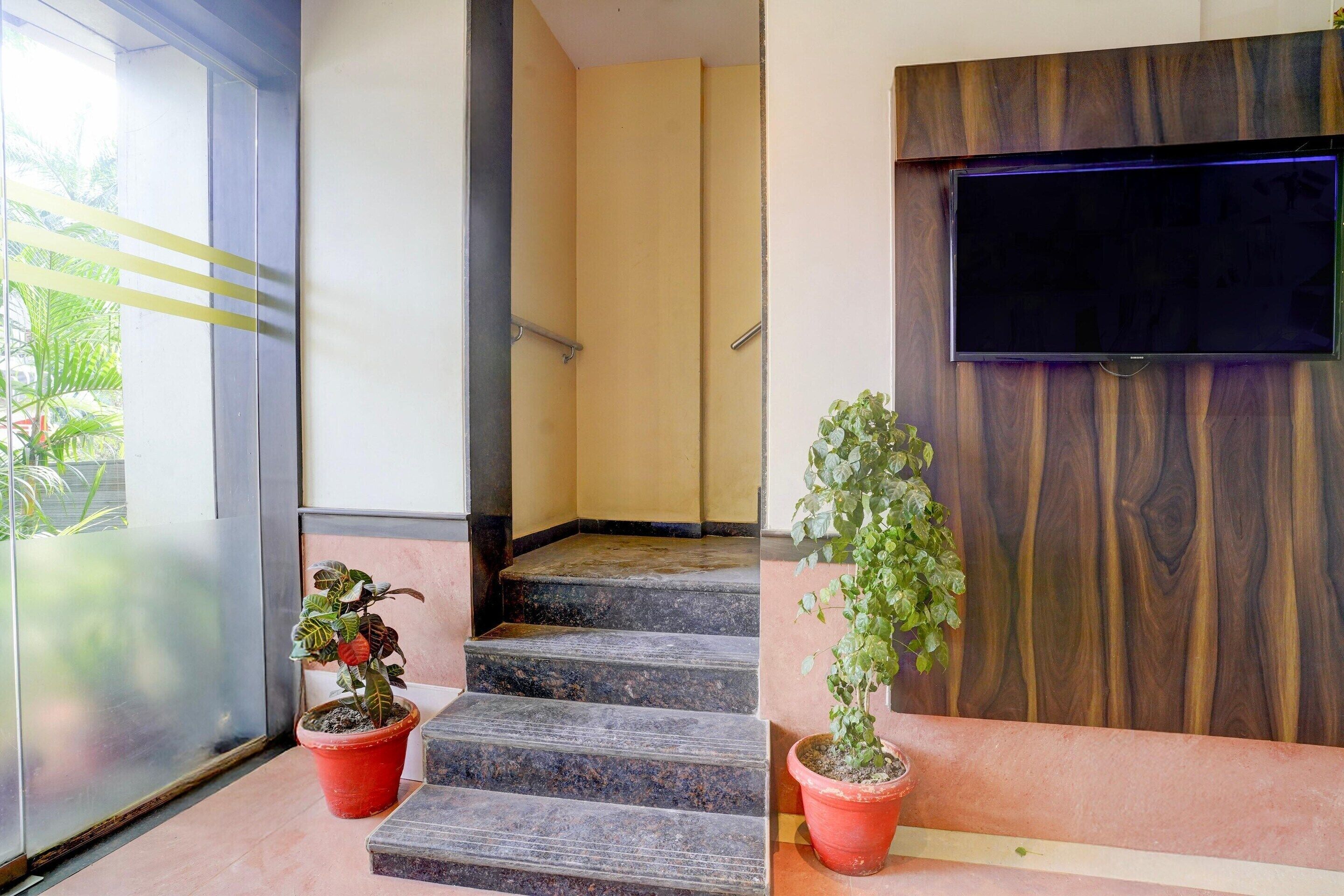 House | Reception
