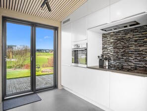 Fridge, dishwasher, cookware/dishes/utensils - "Safir" - 200m to the fjord by Interhome (Vinderup)