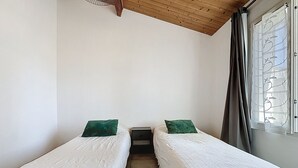 3 Schlafzimmer, Schreibtisch, Internetzugang