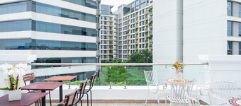 Serenity Hotel Near Tan Son Nhat Airport