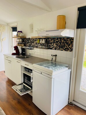 Private kitchen - Vacation home near the North Sea and forest. Bergen, NH, Schoorl, Schoorldam (Warmenhuizen)