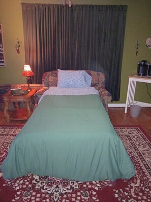 1 bedroom, desk, iron/ironing board, free WiFi