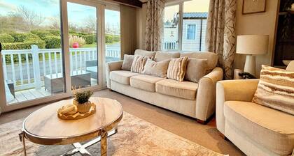 Luxe Lodge Retreat