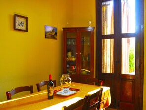 Dining - Haus in Lido Di Noto mit privatem Parkplatz by Interhome (Calabernardo)
