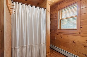 Shower, hair dryer, towels, soap - Cozy authentic log cabin with hot tub, Lake Access, near Sunday River & Mt Abram (Greenwood)