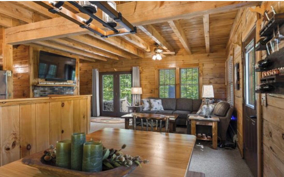 Smart TV, fireplace, stereo