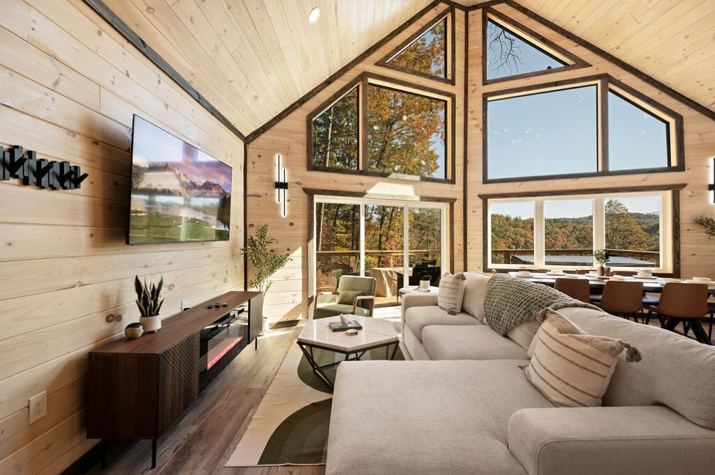 Smart TV, chimenea, futbolito y videoteca 