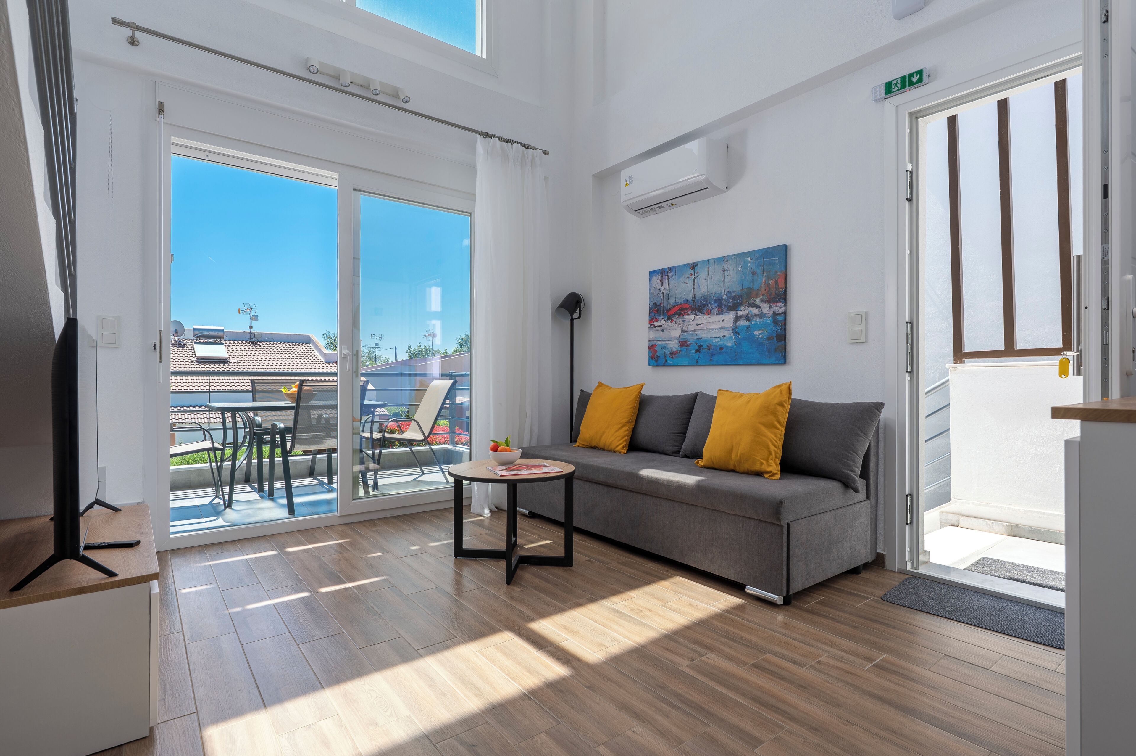 Two Level Apartment | Pemandangan dari kamar