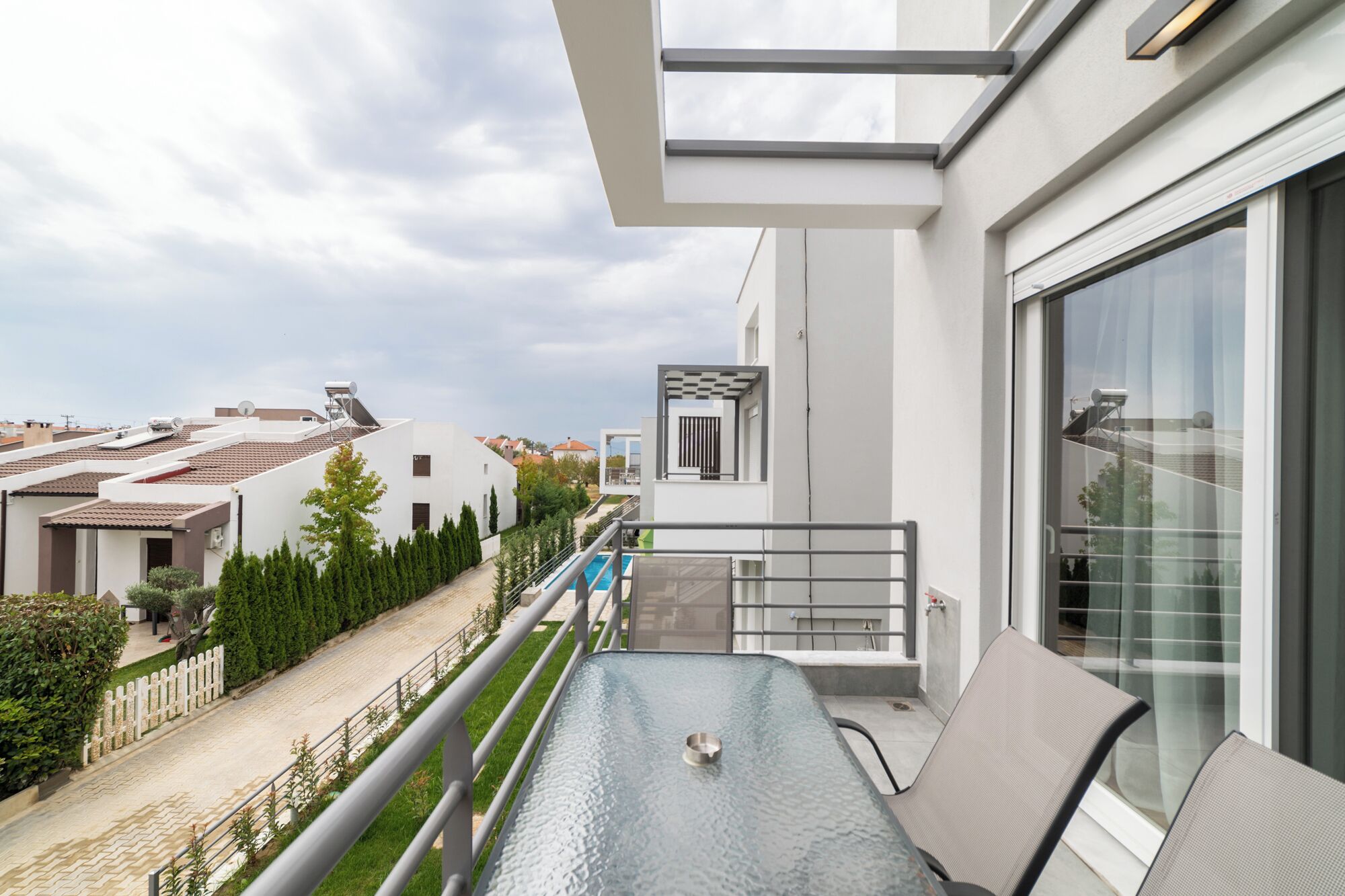 รับประทานอาหารกลางแจ้ง