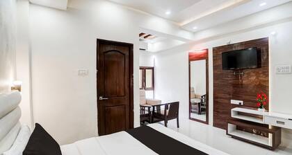 Deluxenatraj Inn Near Sgpgi