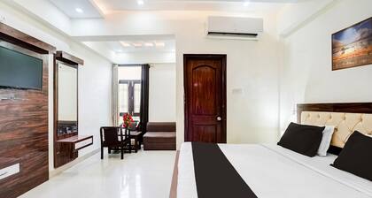 Deluxe Natraj Inn Near Sgpgi