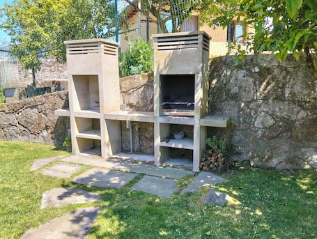 Property grounds. Casa Santa Luzia B