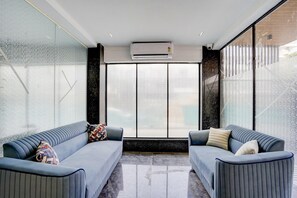 House | Living room - Classic With Balcony Hotel P66 Sec 49 (Gurugram)