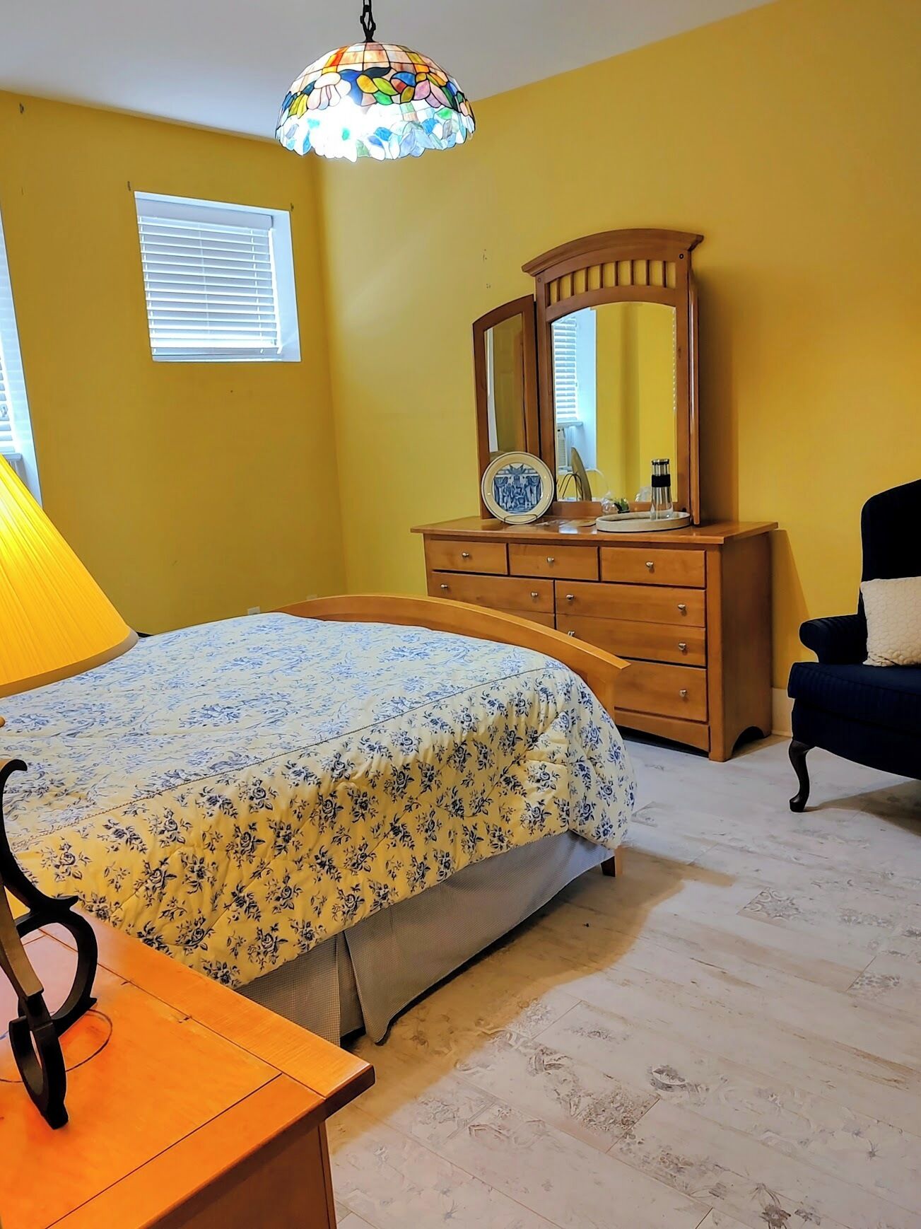 9 bedrooms, iron/ironing board, WiFi, bed sheets