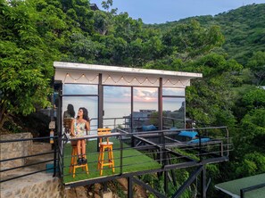 Deluxe Bungalow, Balcony, Sea View | Outdoor dining - Villa Malibu (Taganga)