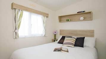WiFi, bed sheets