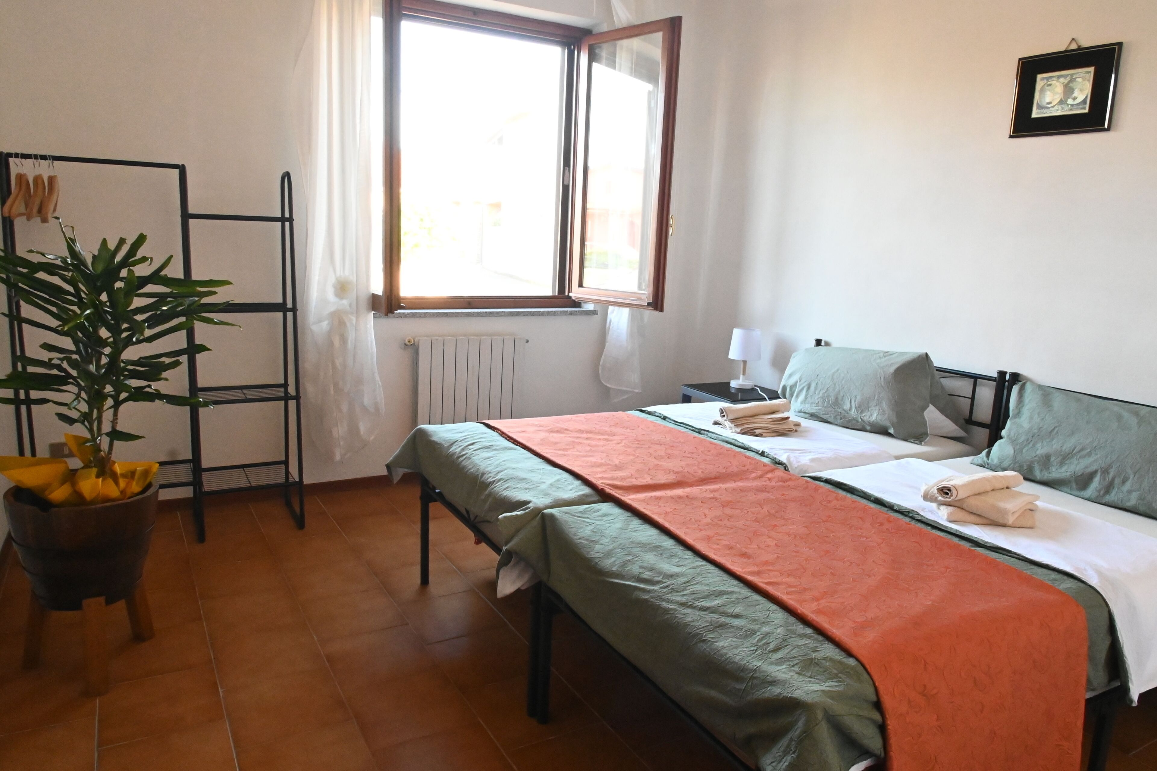 2 bedrooms, WiFi, bed sheets