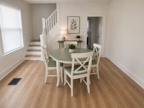 Dining - The Wilson - 69 Side (Columbus)