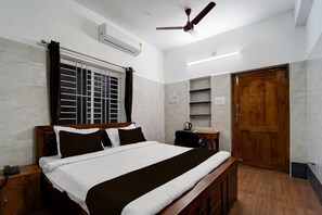 1 bedroom - Super Townhouse Formerly MK Elegance Inn (Coimbatore)