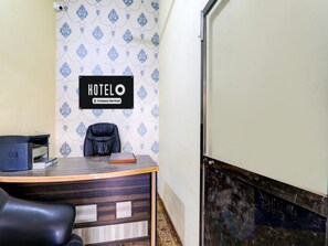 Reception - Saver Doublesuper Hotel O Sudhirpur (Varanasi)