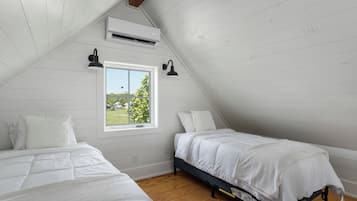 2 slaapkamers, een strijkplank/strijkijzer, gratis wifi, beddengoed
